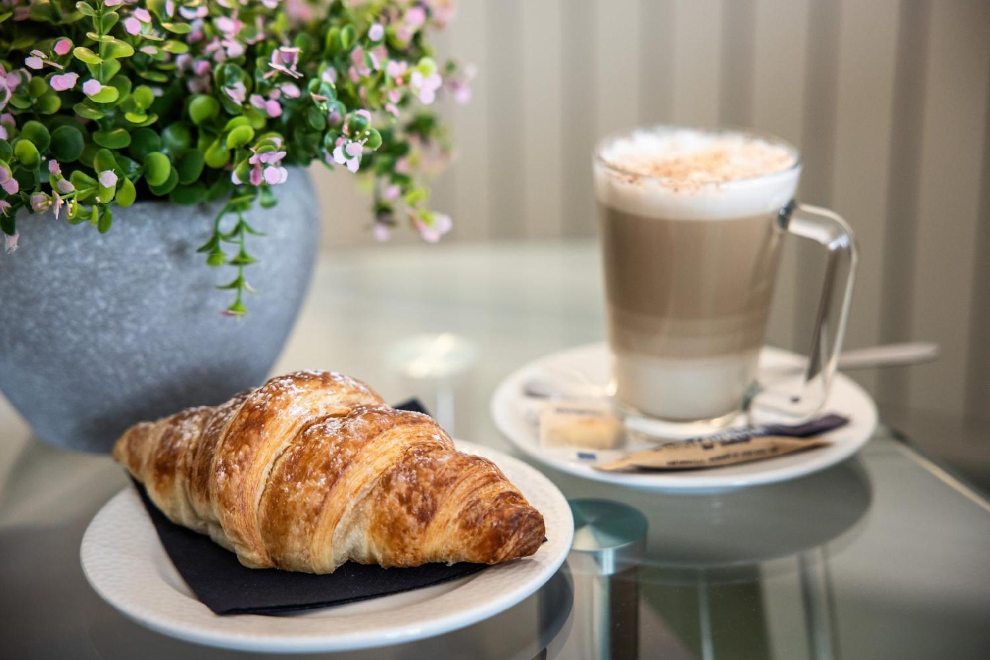 Best Western Royal Hotel Saint Helier Ngoại thất bức ảnh